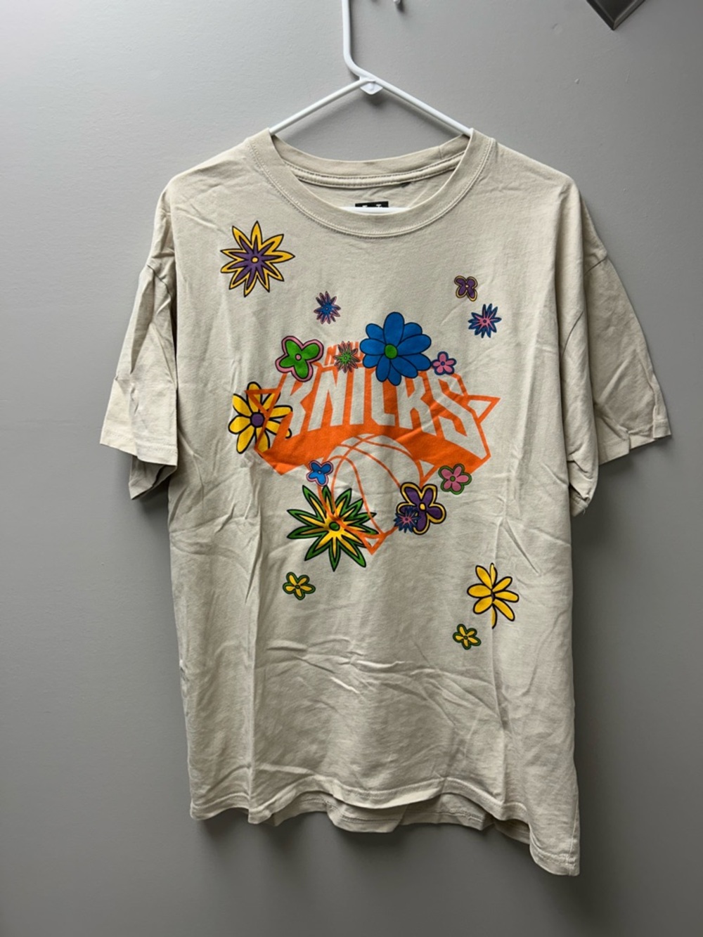 Ultra Game New York Knick Floral Graphic T Shirt